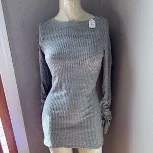 Mona b waffle long sleeve gray top size medium nwt